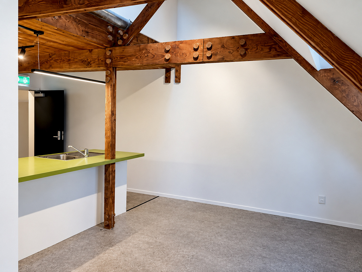 202/68 Dixon Street, Te Aro, Wellington, New Zealand — property photo 4